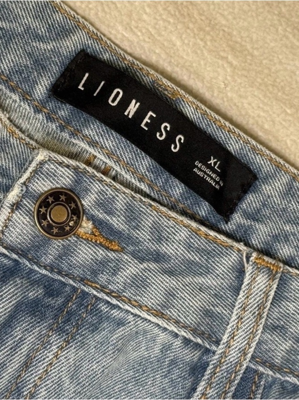 LIONESS Baggy Wide Leg Jeans Faded Denim Size XL 34x35 Ankle Slit Australian - Picture 5 of 9